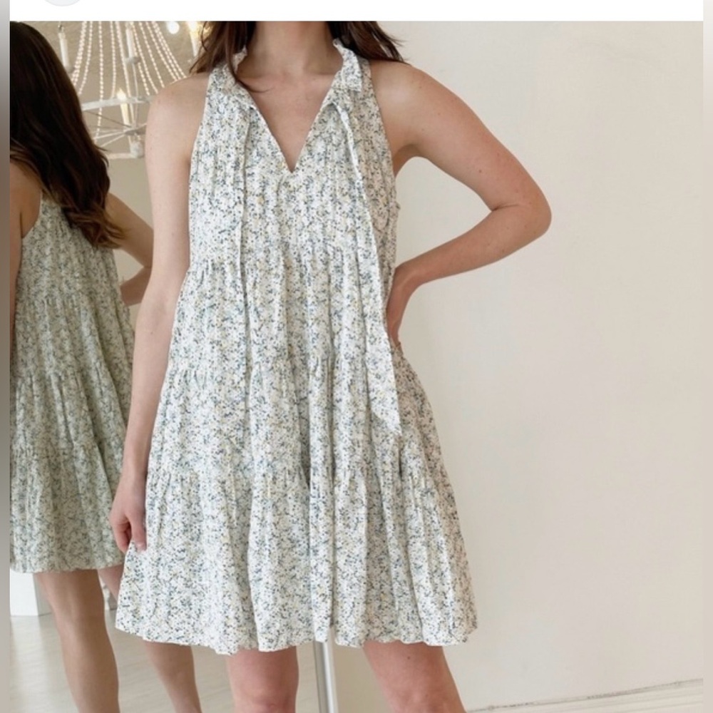 EN SAISON's Floral Sleeveless Orielle Dress Size L